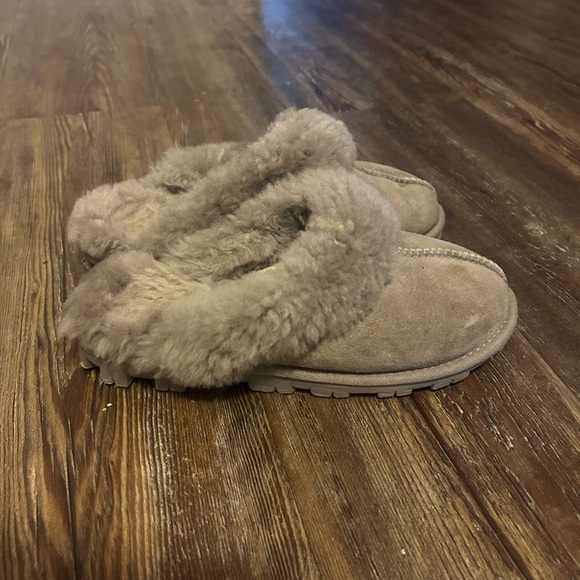Cozy Tan Kids Slippers - Picture 2 of 3
